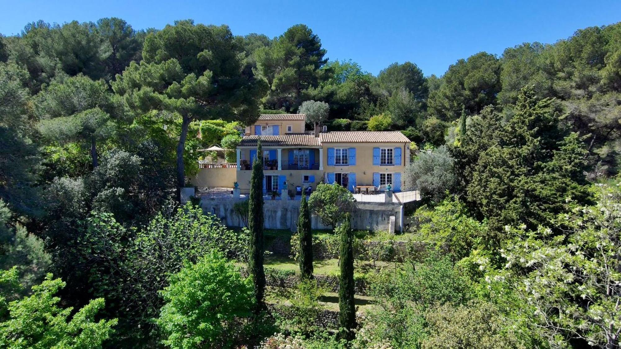 Villa Le Port D'Attache Валлорис Экстерьер фото